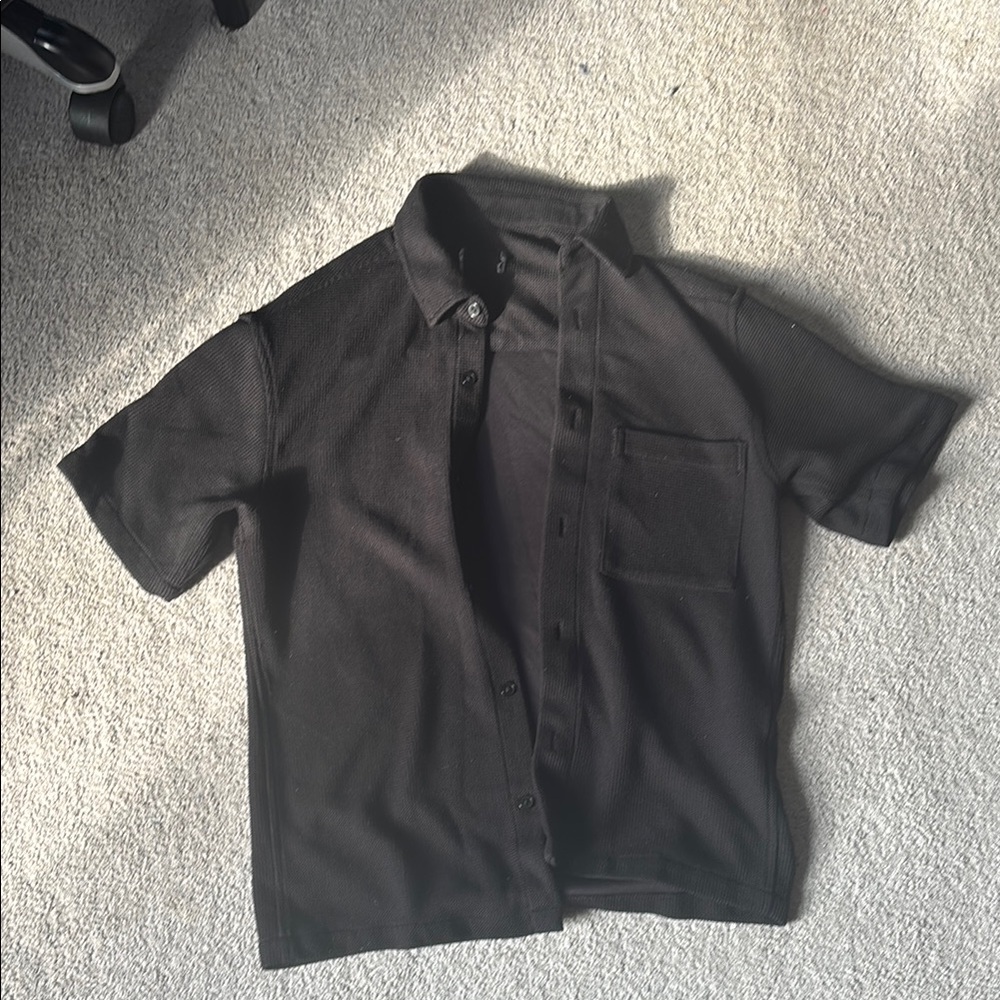 Men's Black Short Sleeve Shirt
